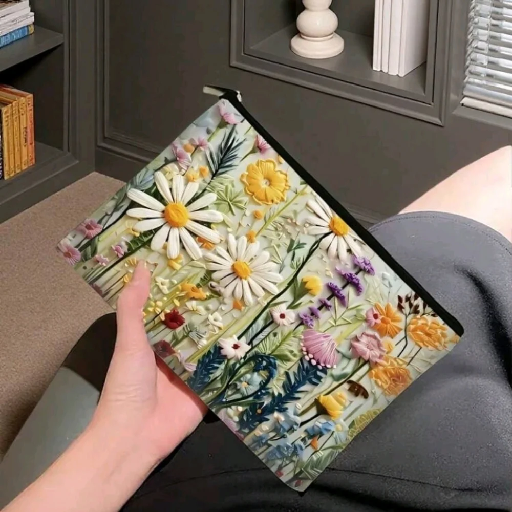 Floral Daisy Floral Print Cosmetic Zipper Pouch Purse